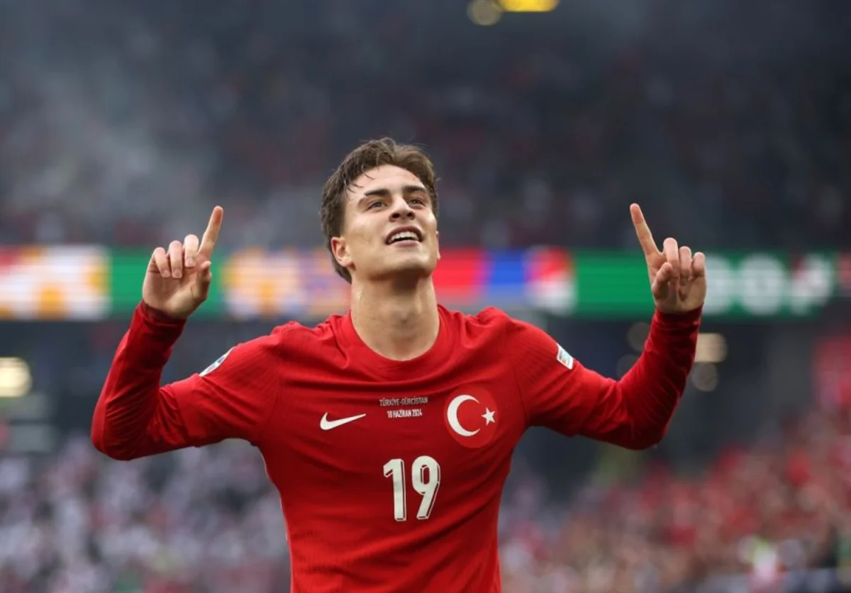 Arsenal türkiyəli futbolçunun nümayəndələri ilə danışıqlara başlayıb