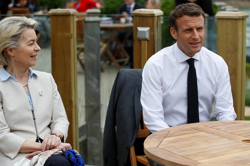 EC President accused of secret text messages with Macron