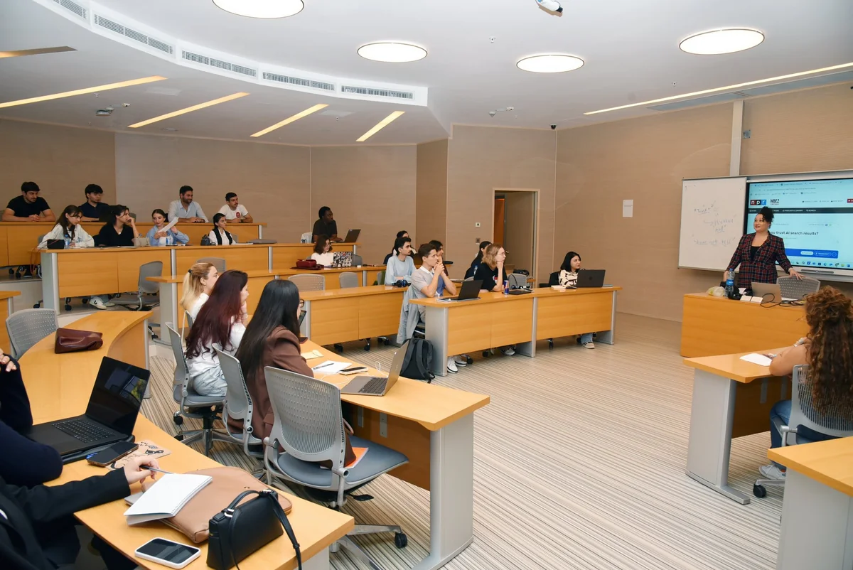 ADA-da Visiting Lecturer layihəsi üzrə dərslərə başlanılıb