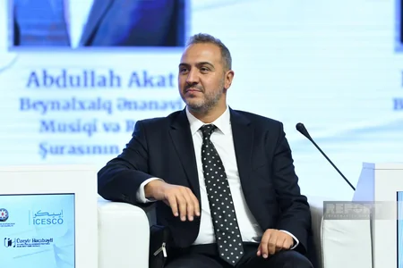 Üzeyir Hacıbəylinin irsi: Keçmişdən bu günə adlı Beynəlxalq Forumda panel müzakirə keçirilib