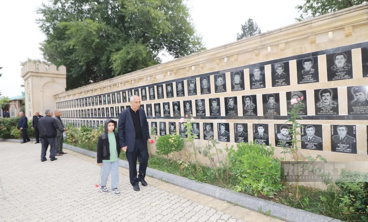 В городах и районах западного региона почтили память шехидов