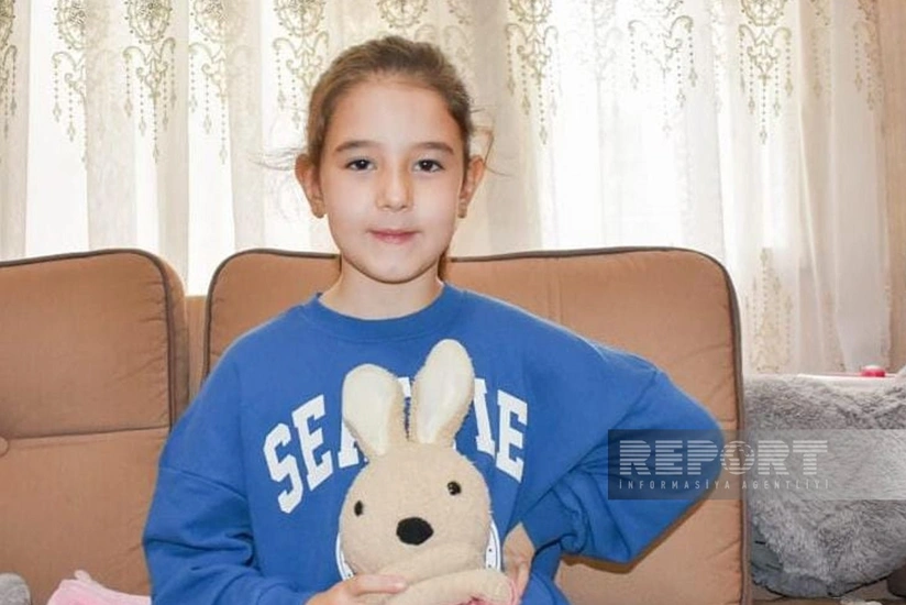 Gəncə terrorunda valideynlərini itirən qız: İlham babamı görəndə çox sevindim