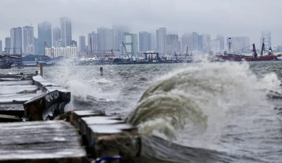 Vyetnamda qasırğa nəticəsində ölənlər var, 17 nəfər itkin düşüb