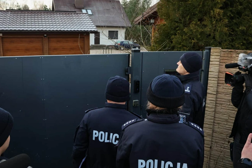 Сотрудники полиции пришли к дому экс-генпрокурора Польши, чтобы доставить его в Сейм