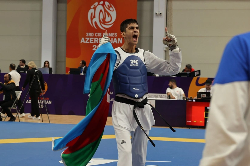 Azərbaycan taekvondoçuları günü 3 qızıl medalla başa vurublar - YENİLƏNİB