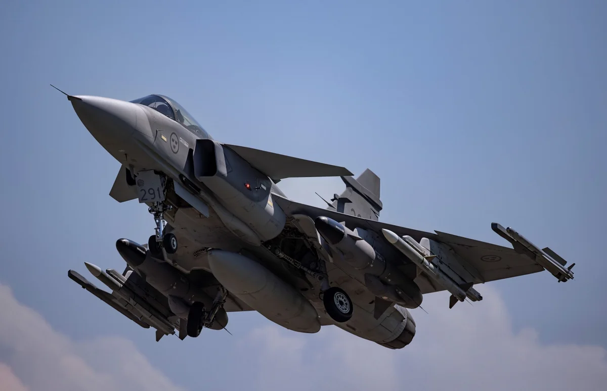 Швеция и Украина ведут переговоры по поставкам истребителей Gripen