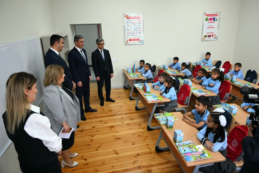 Xəzər rayonunda Heydər Əliyev Fondu tərəfindən yenidən qurulan məktəb istifadəyə verilib