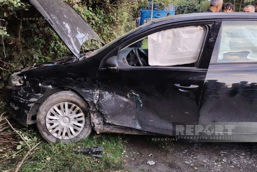 Şəkidə iki avtomobil toqquşub, 6 nəfər xəsarət alıb