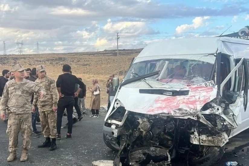В Турции автобус со школьниками попал в ДТП, есть погибшие