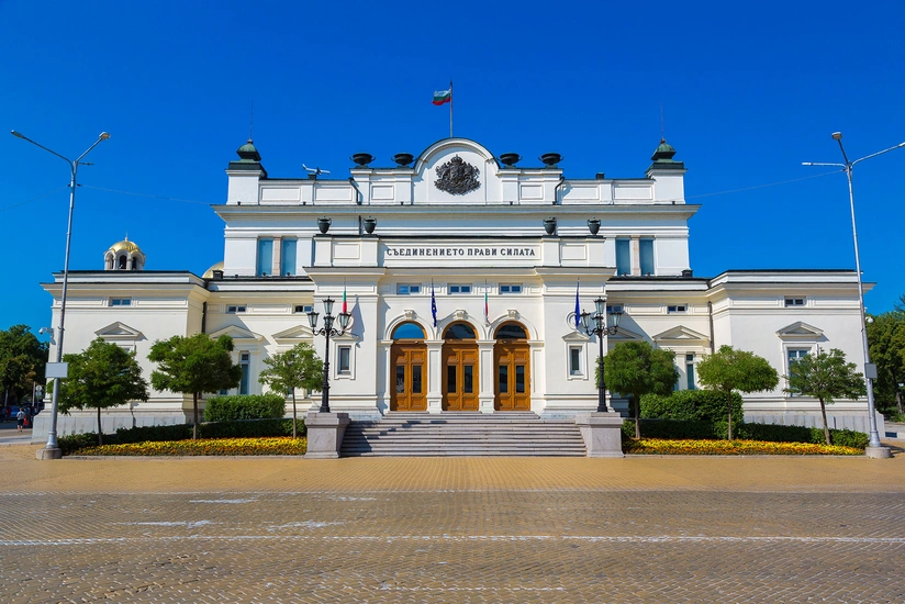 Парламент Болгарии лишил президента права назначать руководителей спецслужб