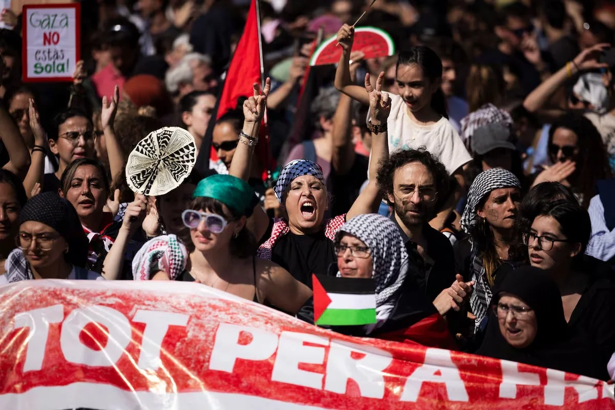 İspaniyada 200 minə yaxın insanın iştiakı ilə Fələstinə dəstək nümayişi keçirilib