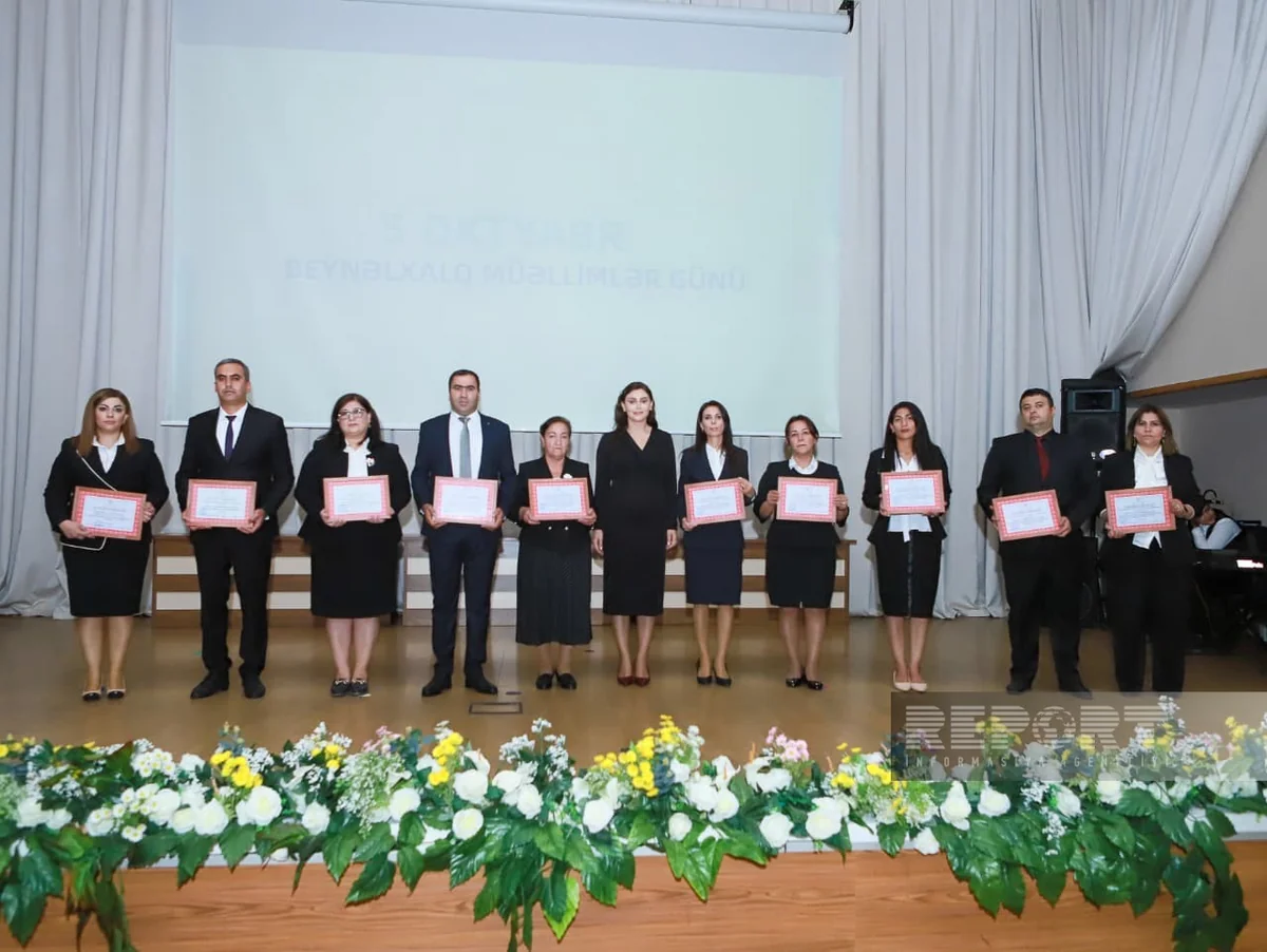 Naxçıvanda Beynəlxalq Müəllimlər Günü qeyd olunub