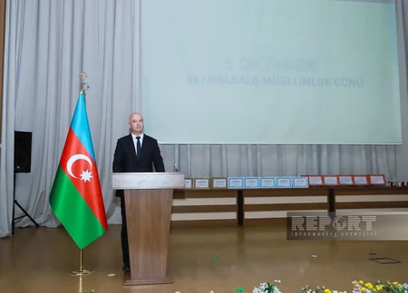 Naxçıvanda Beynəlxalq Müəllimlər Günü qeyd olunub