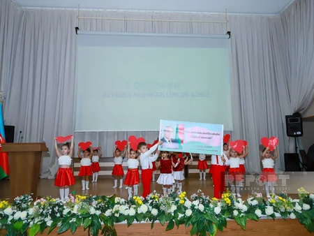 Naxçıvanda Beynəlxalq Müəllimlər Günü qeyd olunub