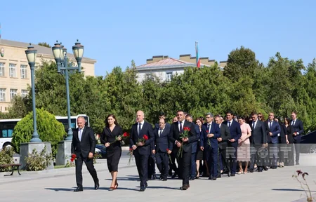 Naxçıvanda Beynəlxalq Müəllimlər Günü qeyd olunub