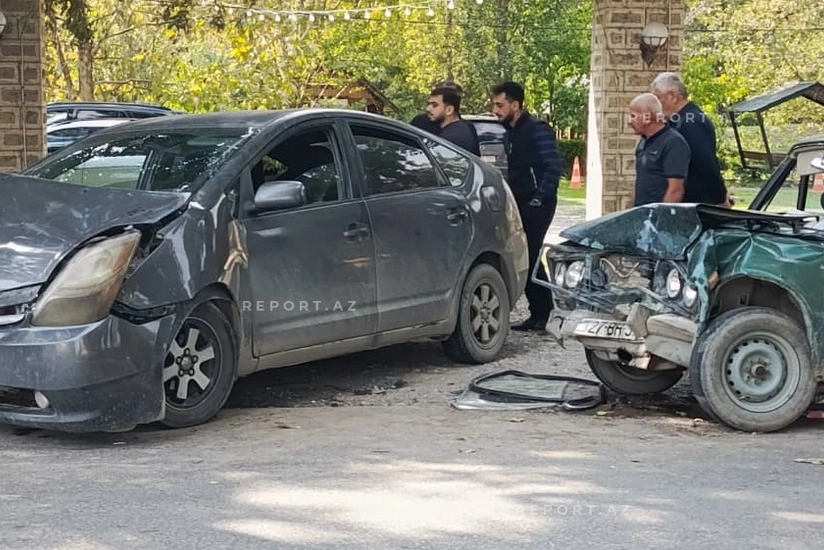 Xaçmazda iki avtomobil toqquşub, xəsarət alanlar var