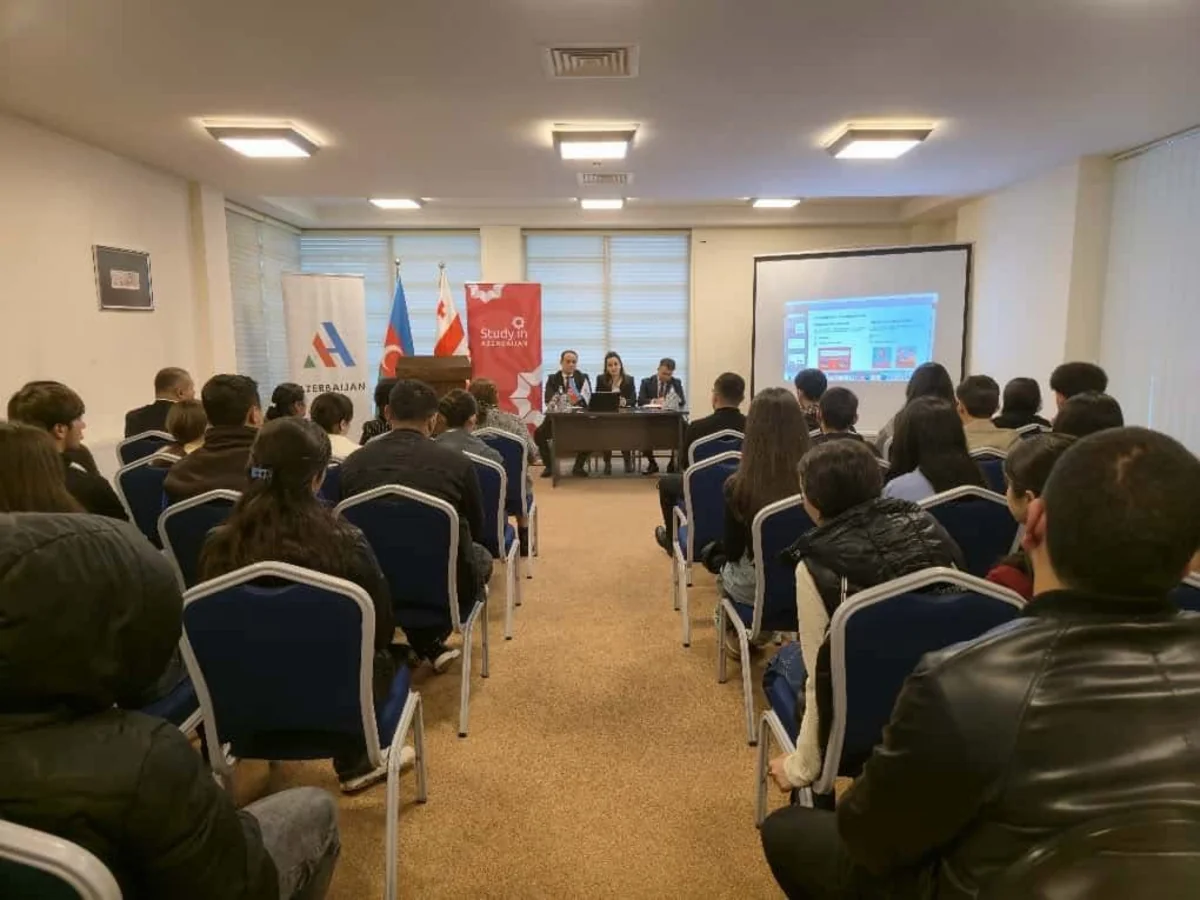 Marneulidə Azərbaycanda təhsil imkanları mövzusunda infosessiya keçirilib