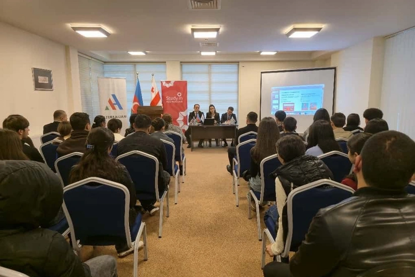 Marneulidə Azərbaycanda təhsil imkanları mövzusunda infosessiya keçirilib