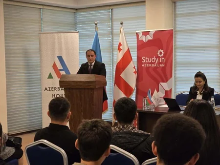 Marneulidə Azərbaycanda təhsil imkanları mövzusunda infosessiya keçirilib