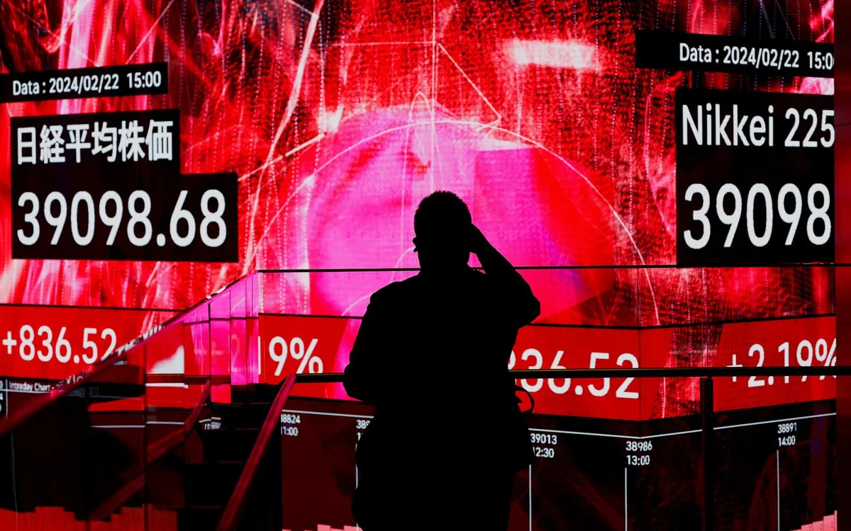 Индекс Nikkei поднялся на 4,72% после избрания главы правящей партии Японии