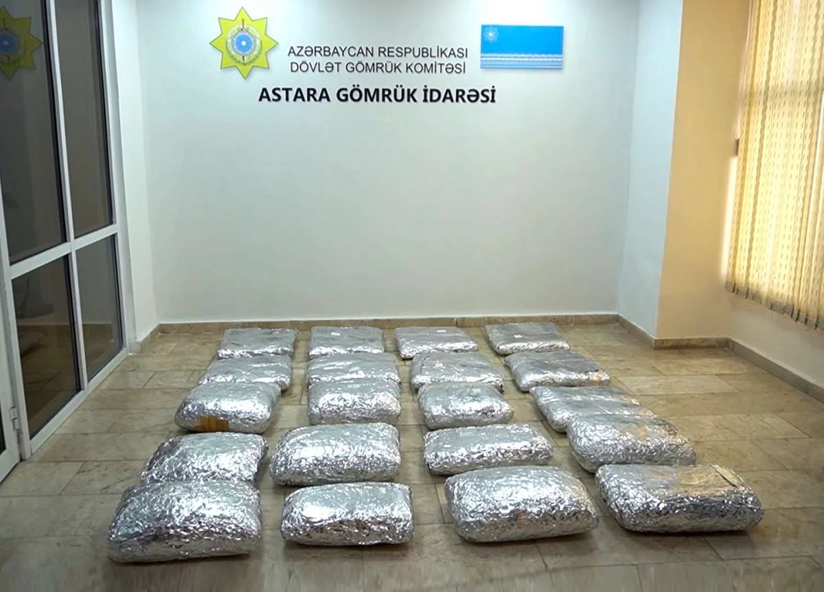 Çay yükünün içərisində 105 kiloqramdan artıq narkotik vasitə aşkar edilib