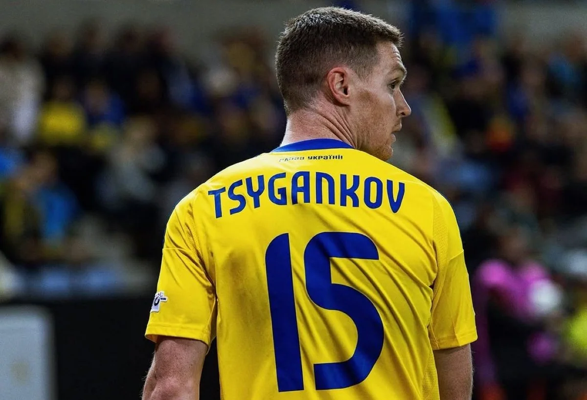 Ukrayna millisinin futbolçusu zədəli olduğu üçün Azərbaycan yığması ilə oyunu buraxacaq