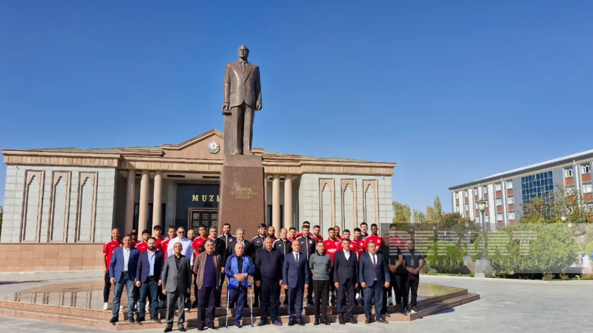 Araz-Naxçıvan futbol klubunun heyəti Naxçıvana gedib