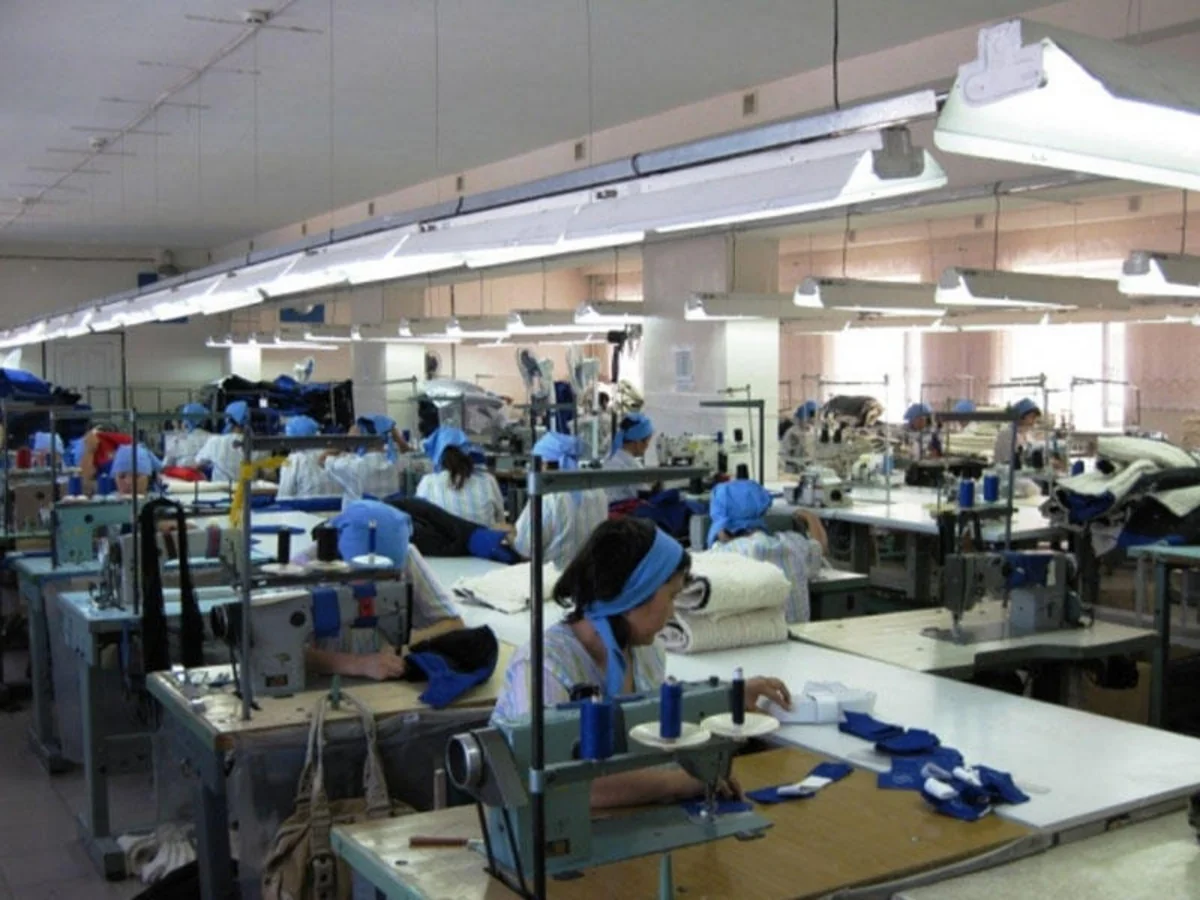 SİAR: Muzdlu işçilərin təxminən 5 %-i tekstil və geyim sektorunda çalışır