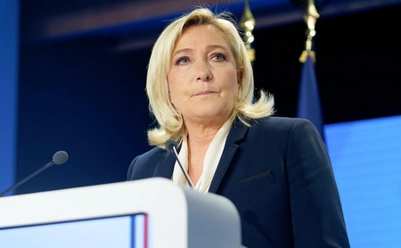 Le Pen calls French political crisis 'a circus' amid Macron criticism