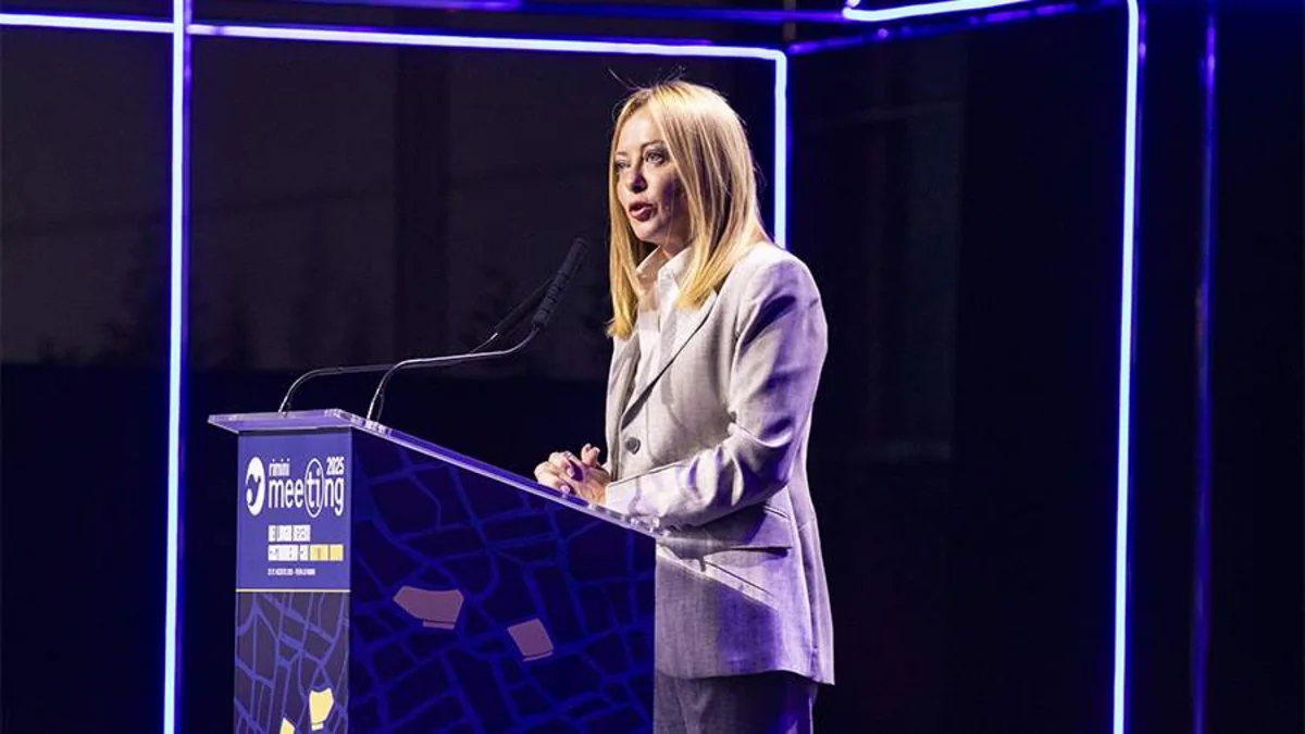 İtaliyanın Baş naziri Beynəlxalq Cinayət Məhkəməsinə verilib