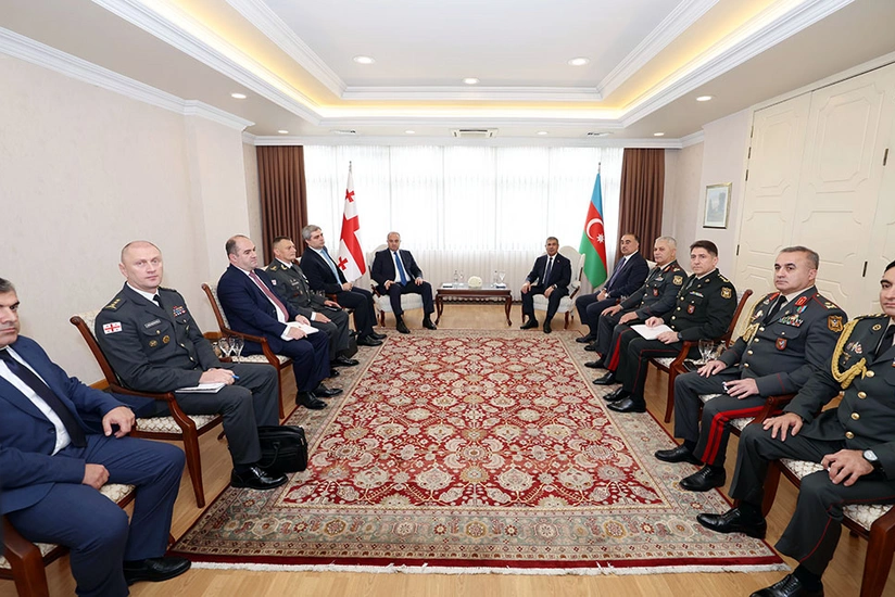 Azerbaijan Defense Minister meets with his Georgian counterpart