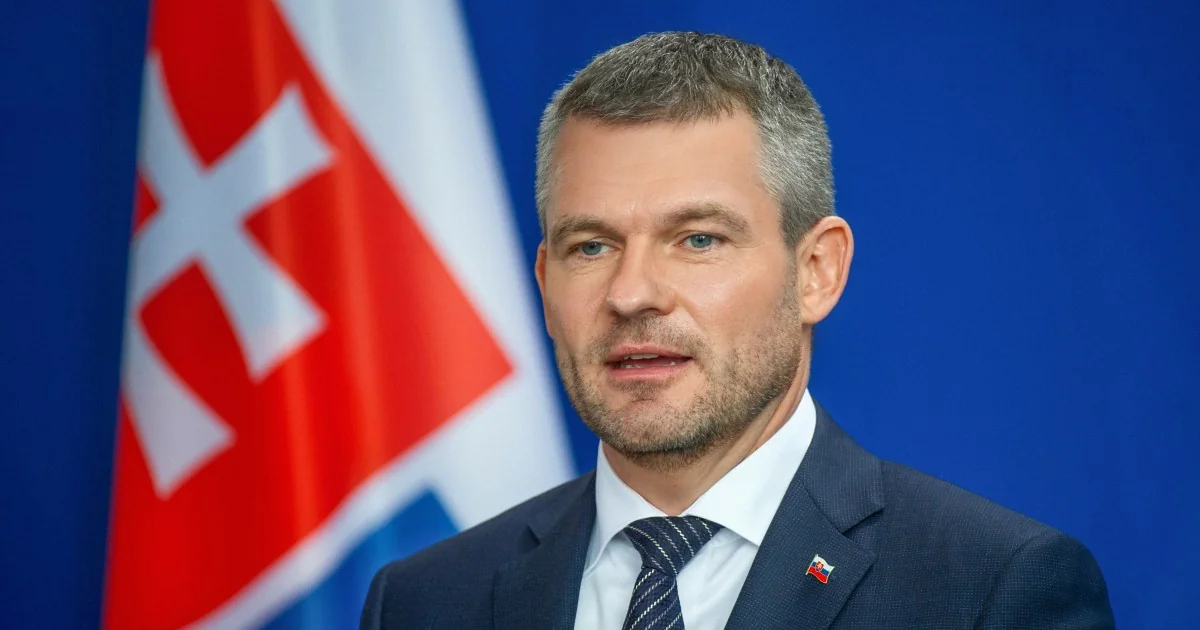 Президент Словакии настаивает, что его страна должна участвовать в стене дронов
