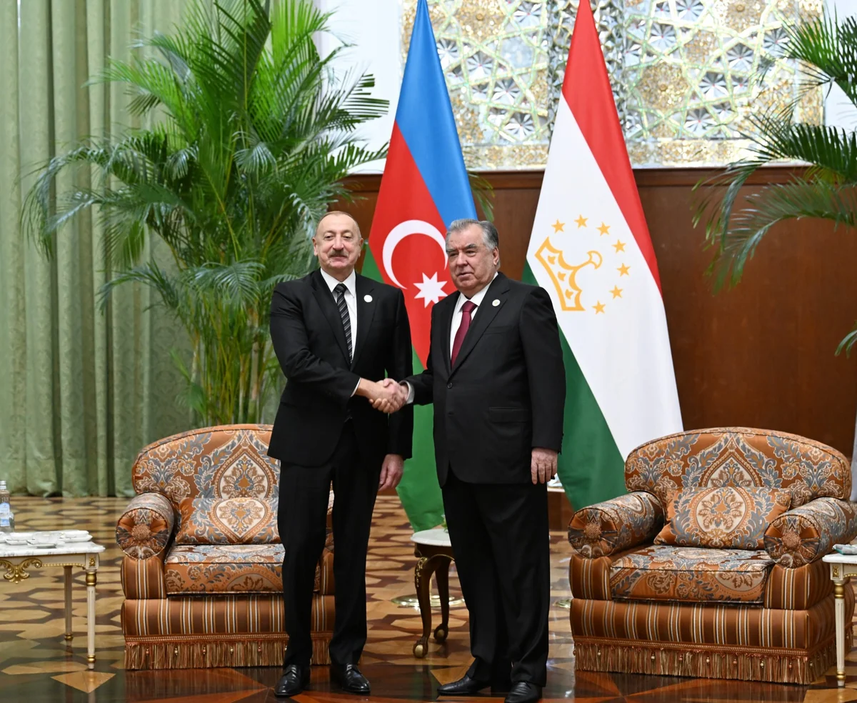 Düşənbədə Azərbaycan və Tacikistan prezidentlərinin təkbətək görüşü olub - YENİLƏNİB