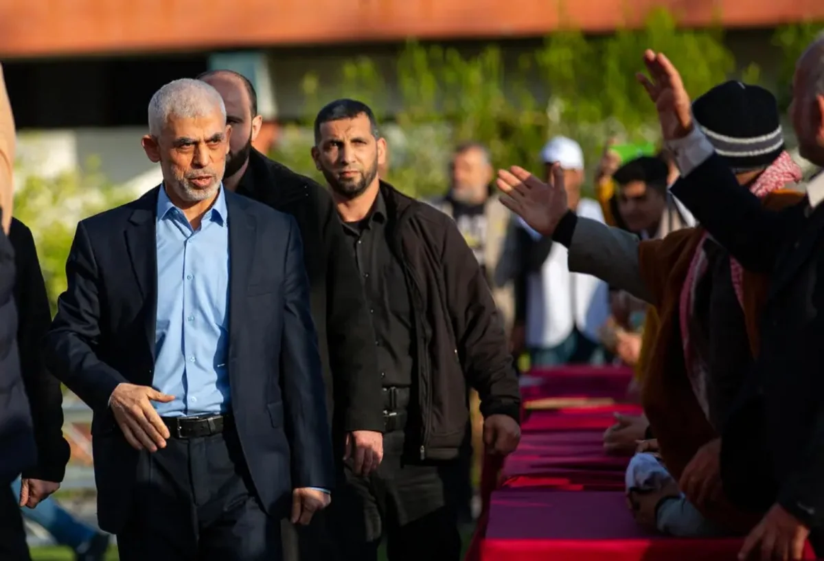 KİV: İsrail kəşfiyyatı Qəzzada Sinvarın hücum planları olan qeydləri tapıb