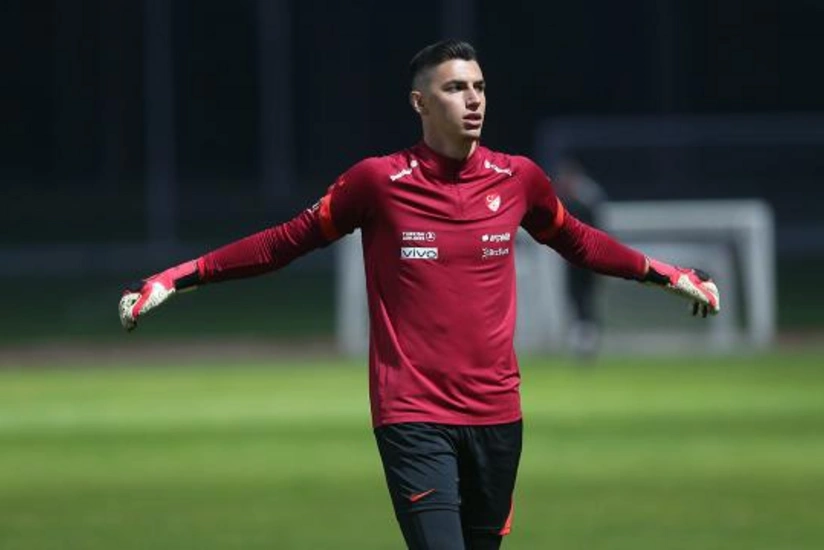 Türkiyəli futbolçu oyunun iştirak ərizəsinə salınmadığı üçün millinin düşərgəsini tərk edib