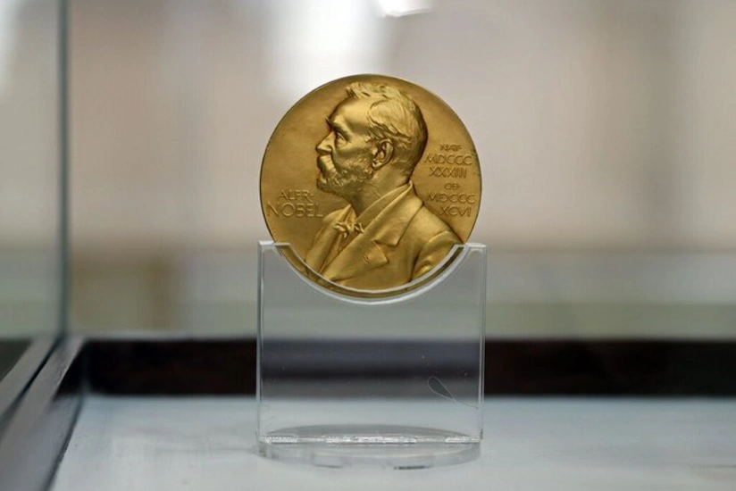 İqtisadiyyat üzrə Nobel mükafatının laureatları məlum olub