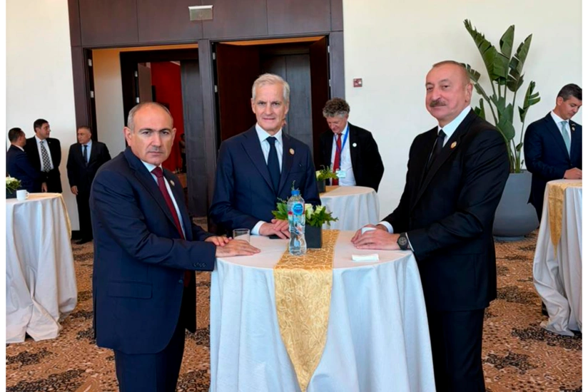 İlham Əliyev Misirdə Nikol Paşinyanla ayaqüstü görüş keçirib