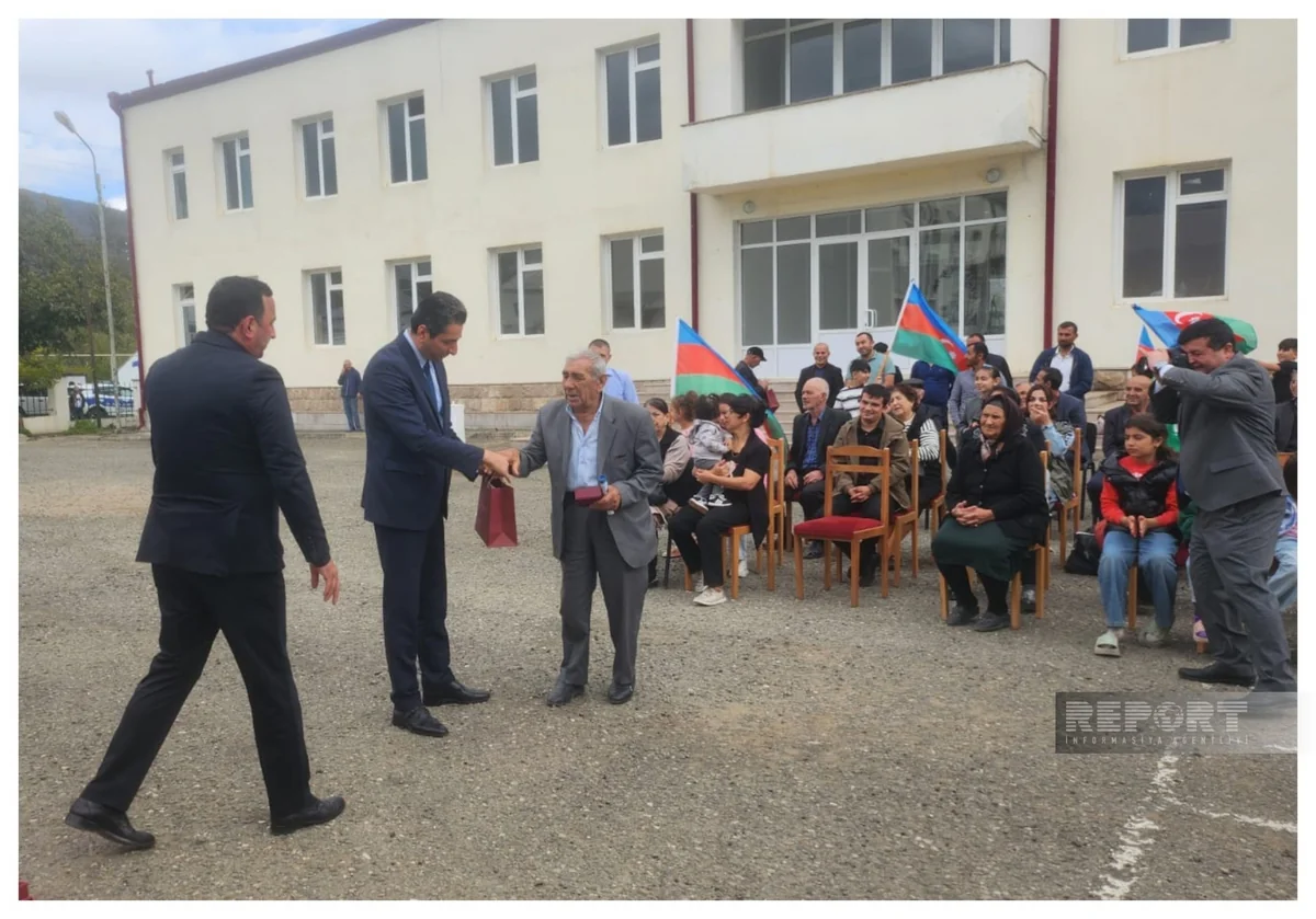 Növbəti köç karvanı Təzəbinə kəndinə çatıb, açarlar təqdim edilib – YENİLƏNİB-2