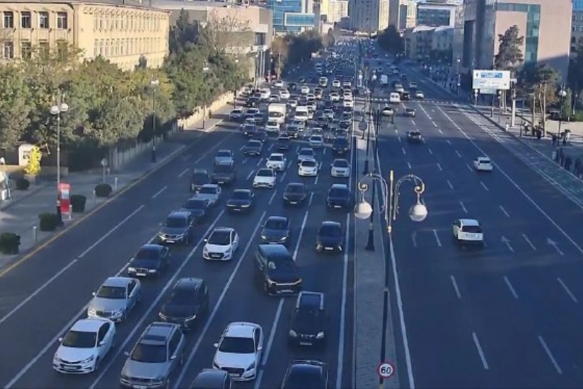 Bakıda 15 istiqamətdə tıxac var - SİYAHI