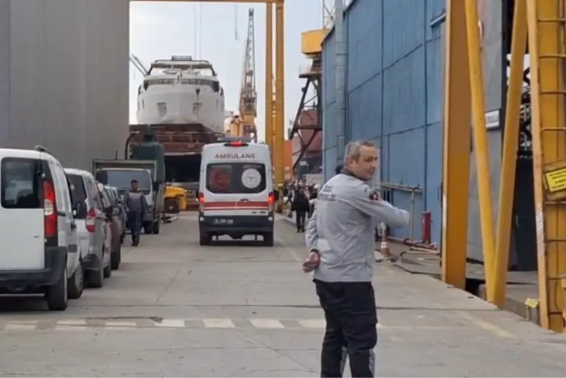İstanbulda tərsanədə partlayış olub, ölən və yaralananlar var