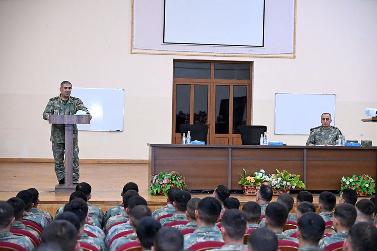 Azerbaijani Defense Ministry inspects army's supply, combat readiness