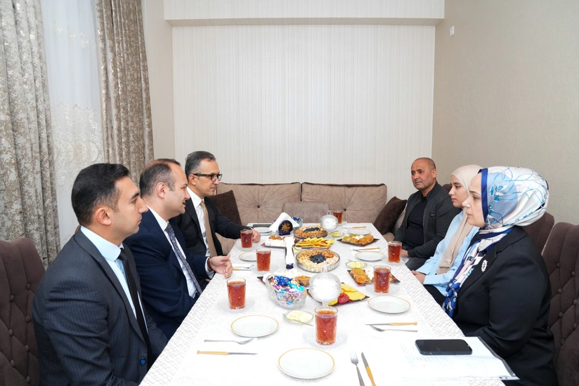 Ramin Məmmədov İlahiyyat İnstitutunda təhsil alan tələbənin evini ziyarət edib