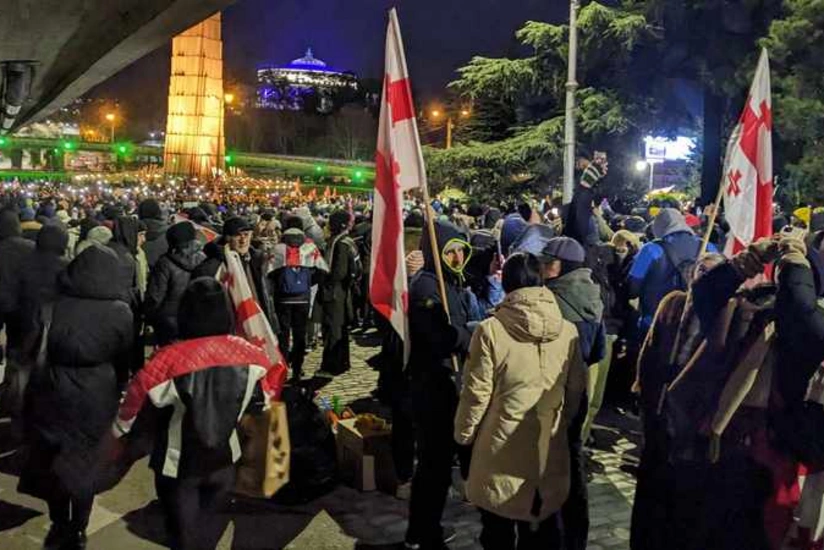 Демонстранты освободили проезжую часть проспекта Руставели в Тбилиси - ОБНОВЛЕНО