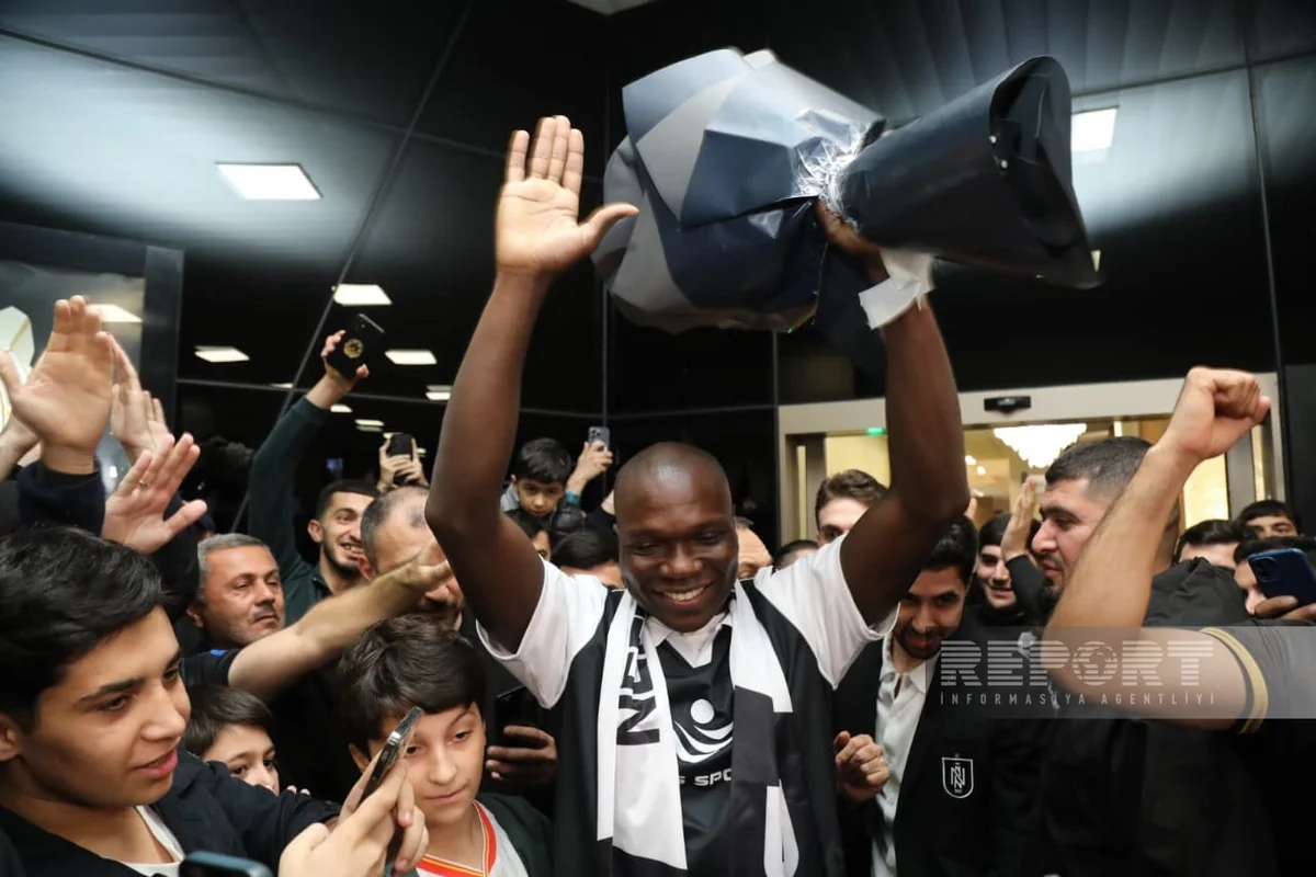 Neftçinin yeni transferi Vensan Abubakar Bakıya gəlib