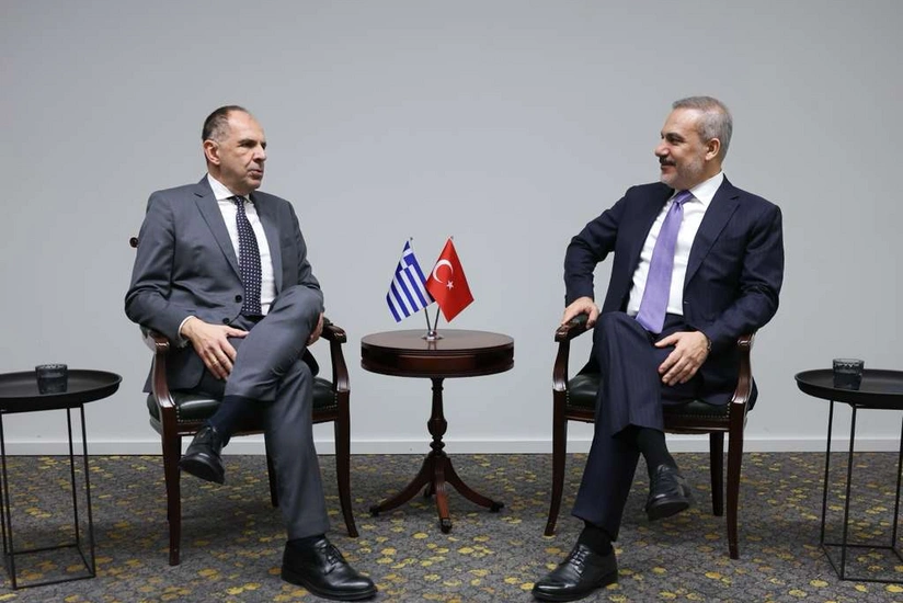 Türkiyə və Yunanıstan XİN başçıları görüşüb