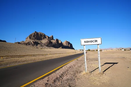 Naxçıvanda bir sıra kənddaxili yollar yenidən qurularaq istifadəyə verilib