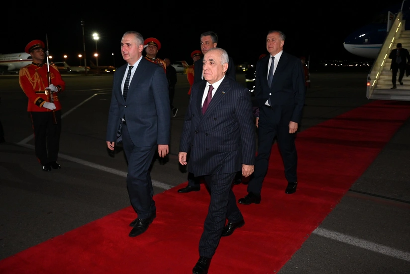 Baş nazir Əli Əsədov Tbilisidə səfərdədir