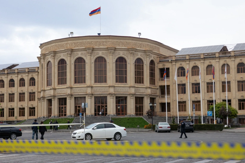 Представители полиции и СК Армении вновь посетили мэрию Гюмри
