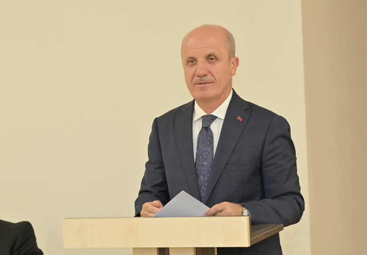 Erol Özvar: Azərbaycan və Türkiyə arasında təhsil sahəsində əməkdaşlıq gücləndirilməlidir