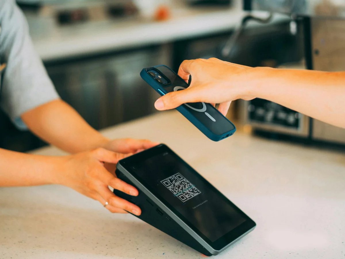 Azərbaycanda QR kodla ödənişlər üzrə xidmət haqları müzakirə edilib